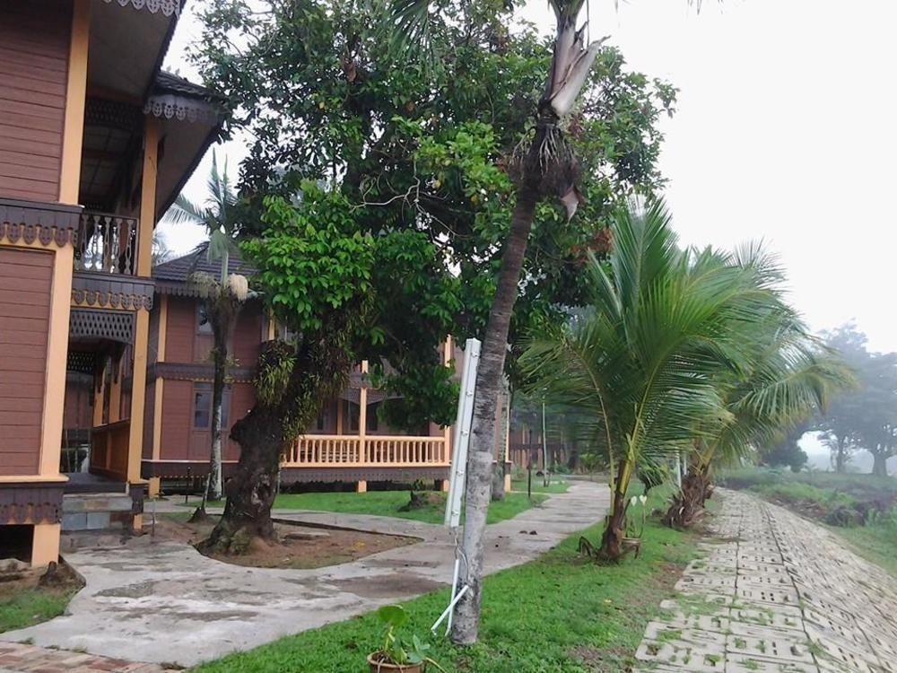 Green Village Pasir Salak Eco River Resort Kampung Gajah  Zewnętrze zdjęcie