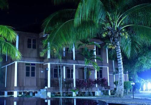 Green Village Pasir Salak Eco River Resort Kampung Gajah  Zewnętrze zdjęcie